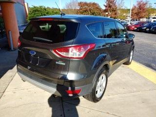 39229-ford-escape-2016-fwd