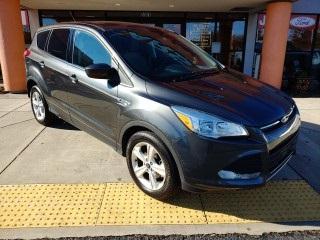 39234-ford-escape-2016-fwd