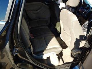 39247-ford-escape-2016-fwd
