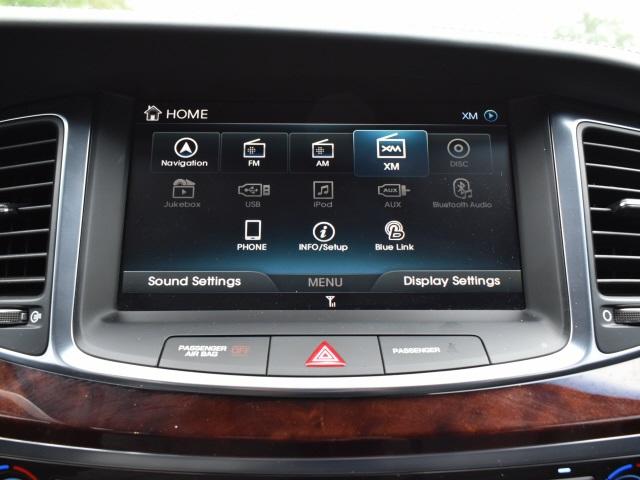 3928-hyundai-equus-2016-e0422r85
