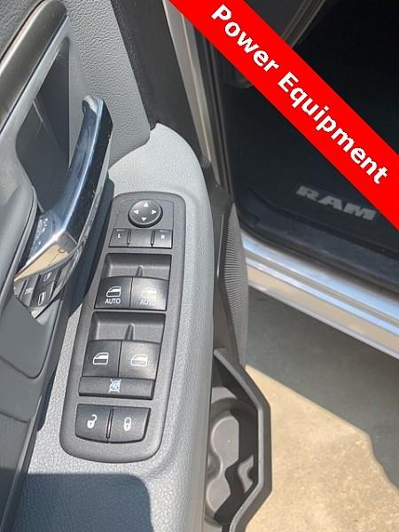 39288-ram-1500classic4wd-2019-4wd