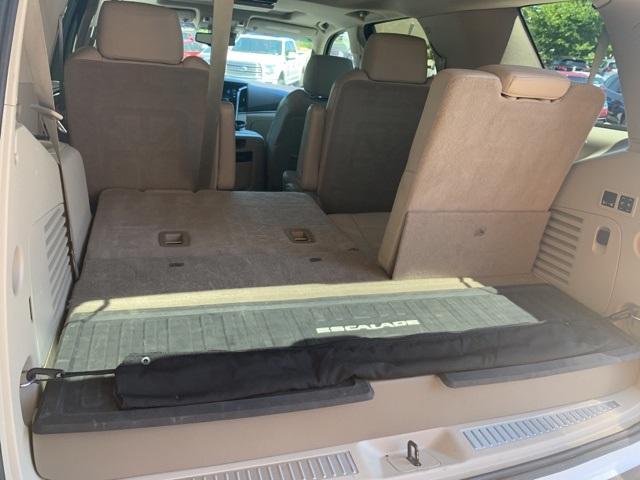39357-cadillac-escalade-2016-4wd