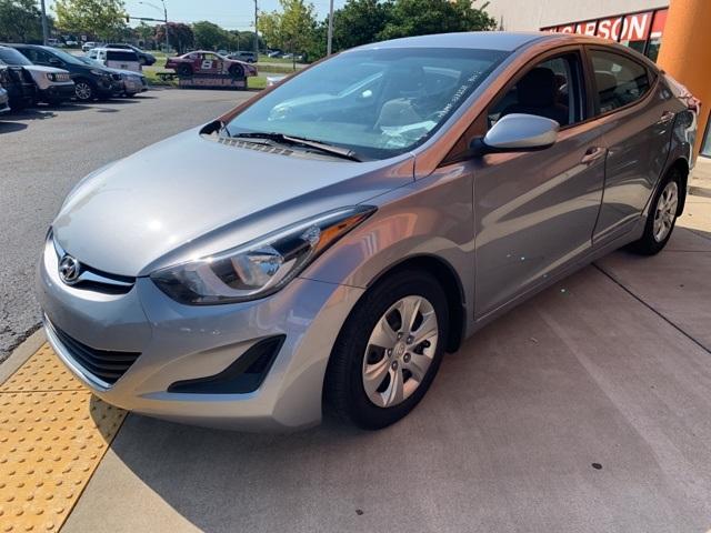39434-hyundai-elantra-2016-fwd