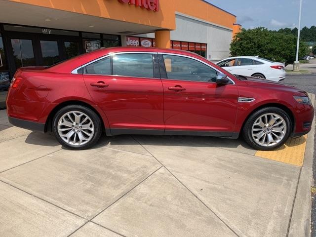 39458-ford-taurus-2018-fwd