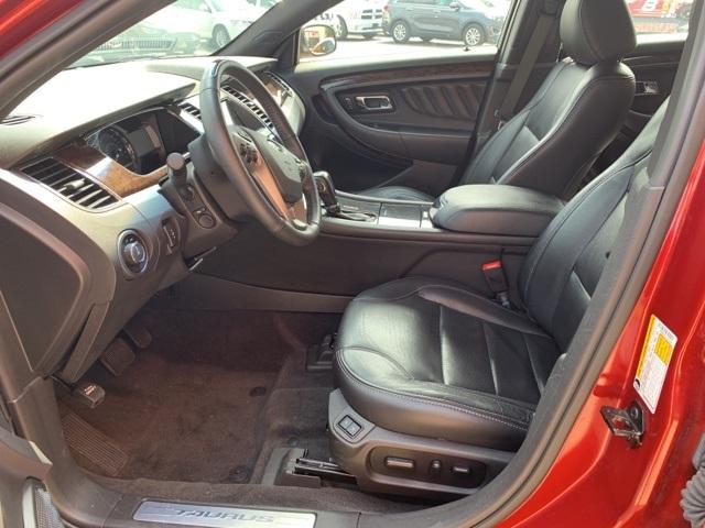 39464-ford-taurus-2018-fwd