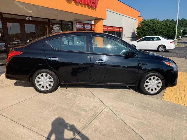 39522-nissan-versa-2018-fwd