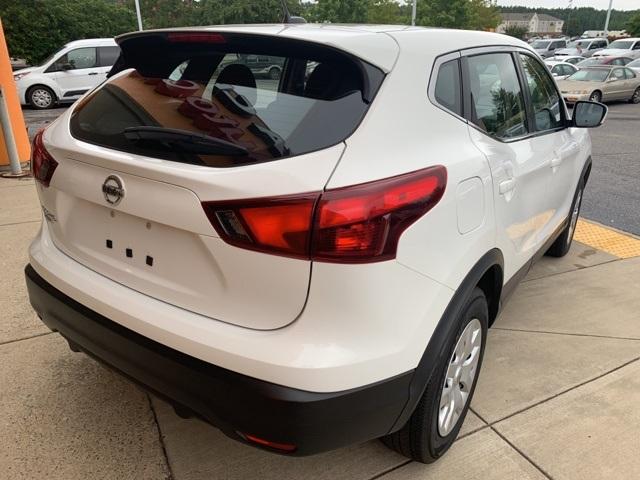 39545-nissan-roguesport-2018-fwd
