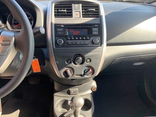 39662-nissan-versa-2018-fwd