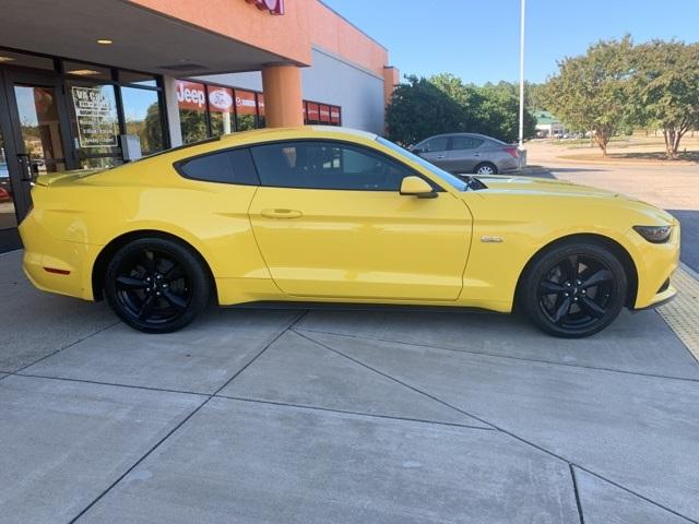 39667-ford-mustang-2016-rwd