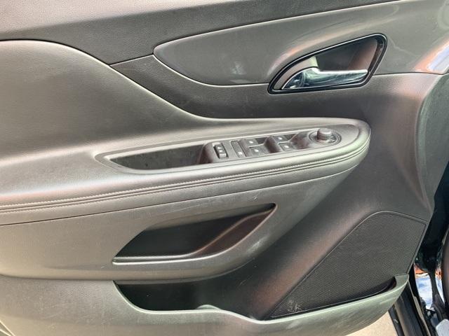 39696-buick-encore-2017-fwd
