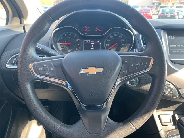 39737-chevrolet-cruze-2018-fwd