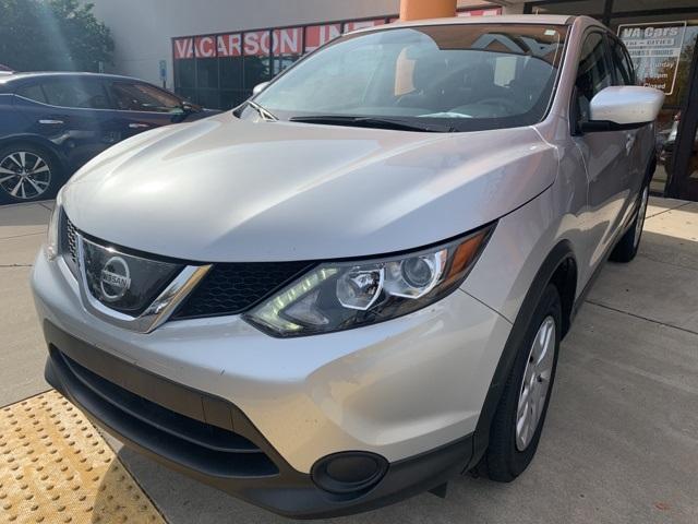 39845-nissan-roguesport-2018-awd