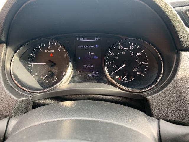 39855-nissan-roguesport-2018-awd