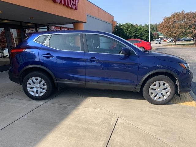39863-nissan-roguesport-2018-awd