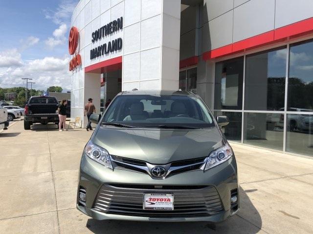 3987-toyota-sienna-2020-5348