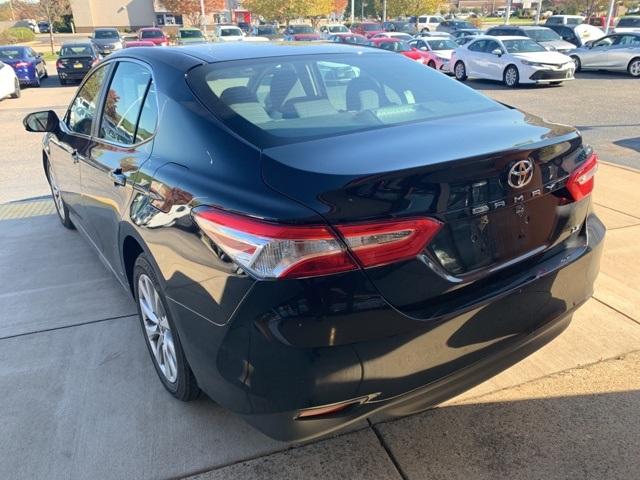 39889-toyota-camry-2018-fwd