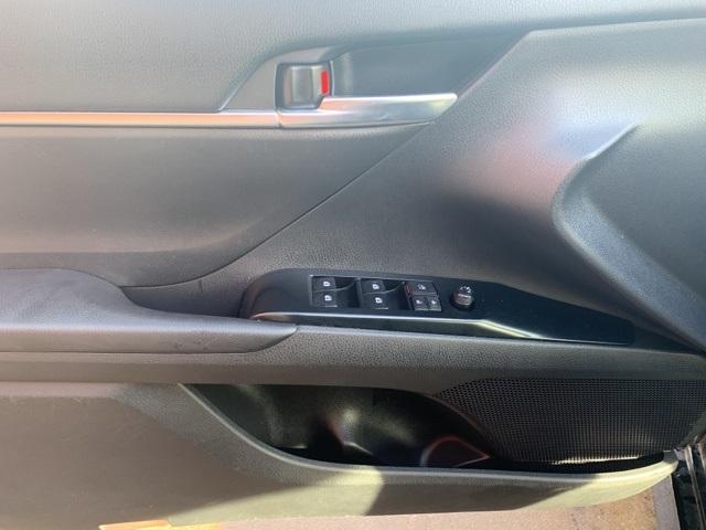 39895-toyota-camry-2018-fwd