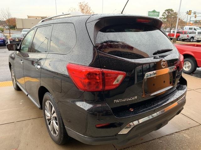 39904-nissan-pathfinder-2018-fwd