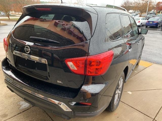 39905-nissan-pathfinder-2018-fwd