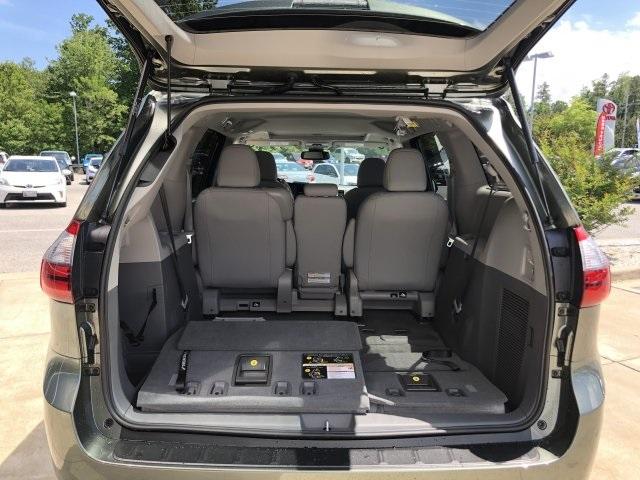 3991-toyota-sienna-2020-5348