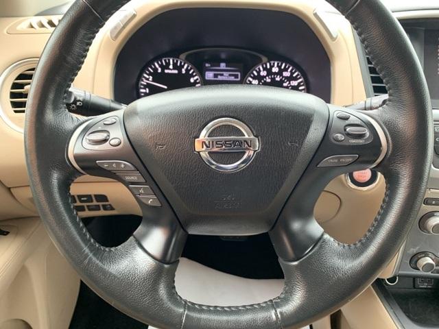39912-nissan-pathfinder-2018-fwd