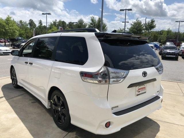 4005-toyota-sienna-2020-5342