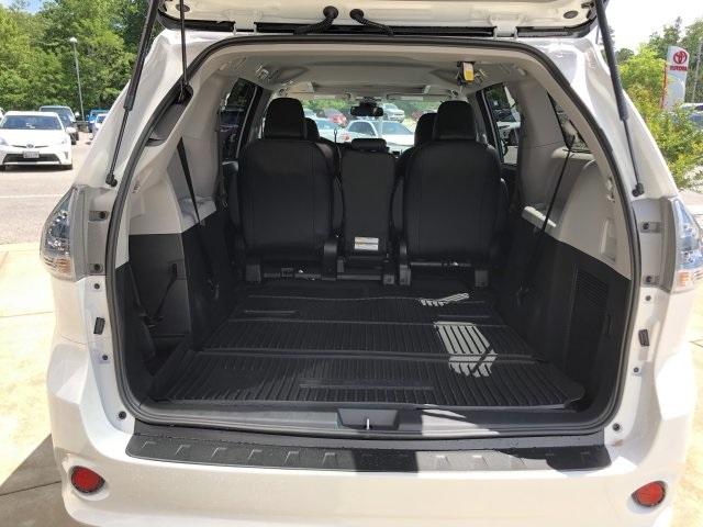 4007-toyota-sienna-2020-5342