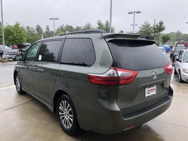 4036-toyota-sienna-2020-5348