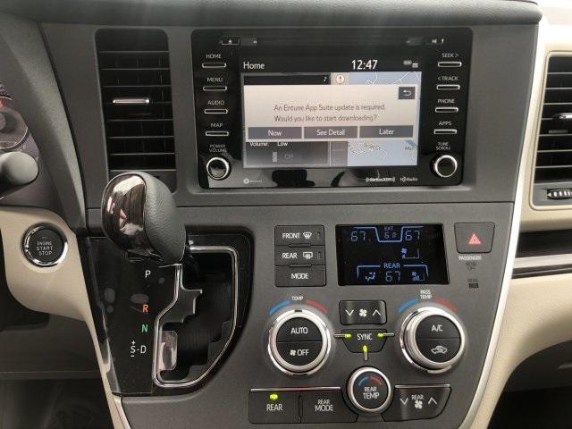 4062-toyota-sienna-2020-5349