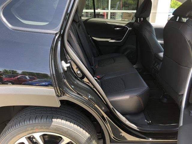 4088-toyota-rav4-2019-4446
