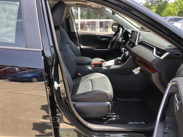 4089-toyota-rav4-2019-4446