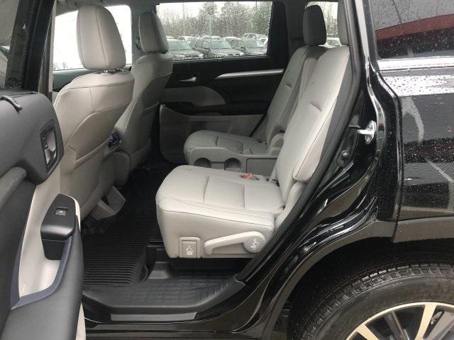 4122-toyota-highlander-2019-6953