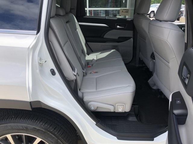 4246-toyota-highlander-2019-6953