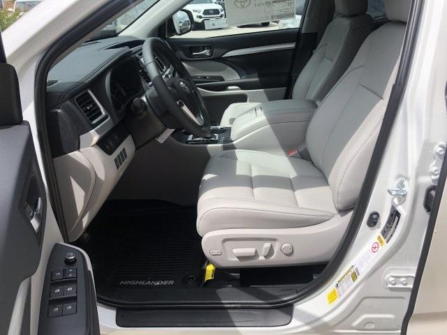 4248-toyota-highlander-2019-6953