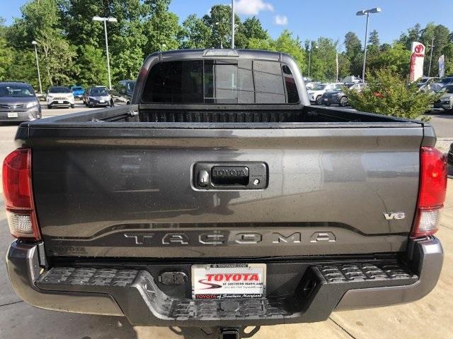 4354-toyota-tacoma-2019-