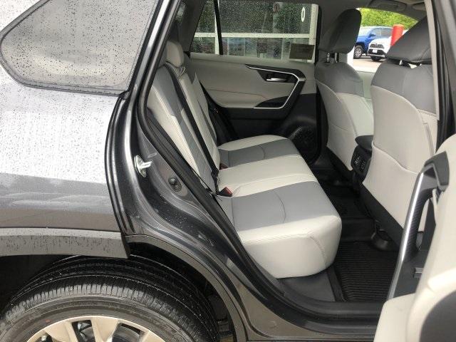 4437-toyota-rav4-2019-4478