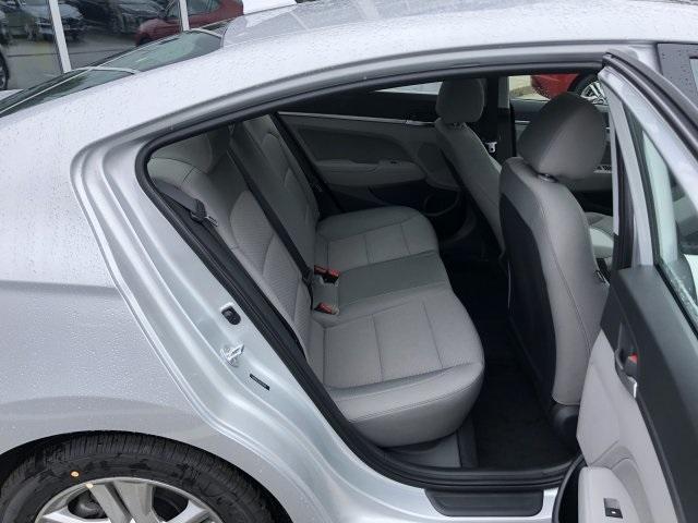 4598-hyundai-elantra-2019-48422f45