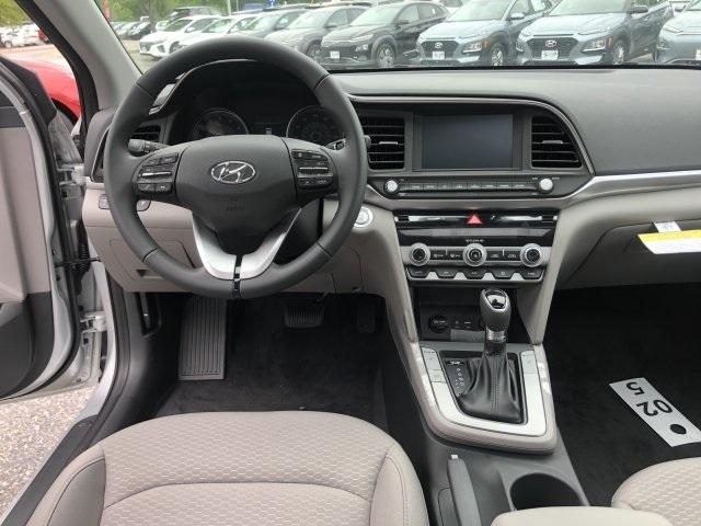 4601-hyundai-elantra-2019-48422f45