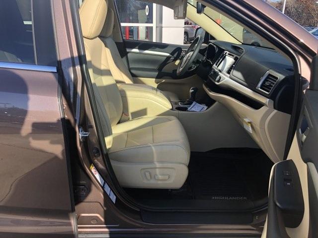 4678-toyota-highlander-2019-6953