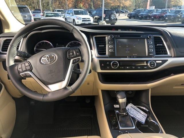 4680-toyota-highlander-2019-6953