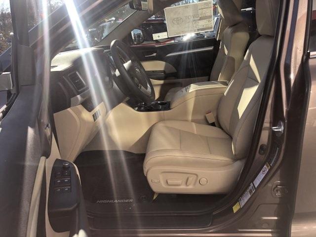 4681-toyota-highlander-2019-6953