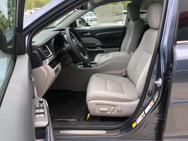 4917-toyota-highlander-2019-6966