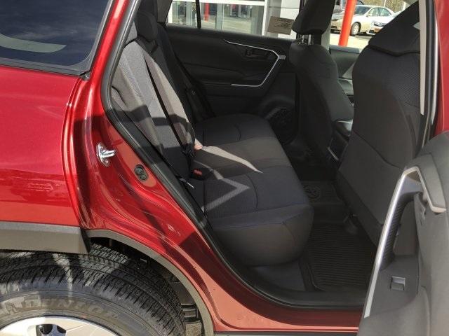 4946-toyota-rav4-2019-4432