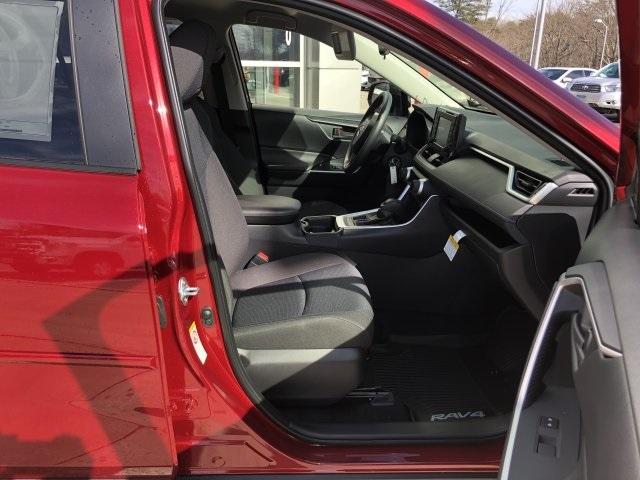 4947-toyota-rav4-2019-4432