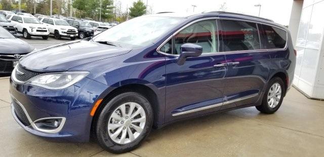 4979-chrysler-pacifica-2019-ruch53