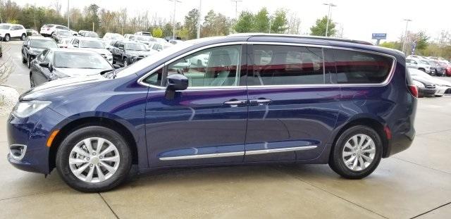 4980-chrysler-pacifica-2019-ruch53