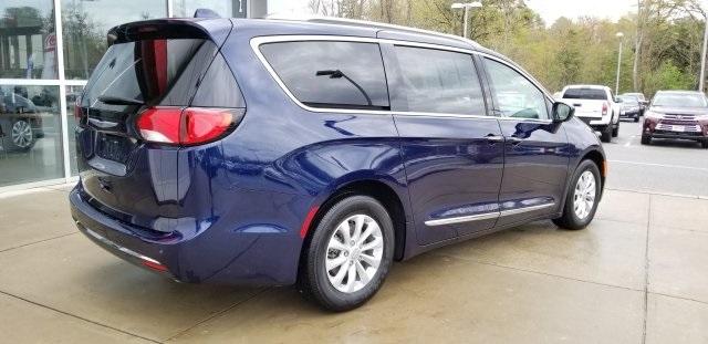 4983-chrysler-pacifica-2019-ruch53