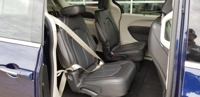 4992-chrysler-pacifica-2019-ruch53