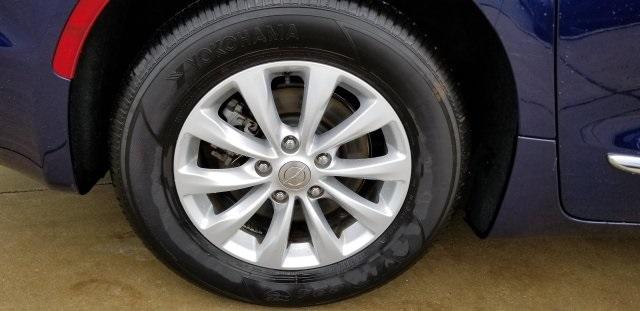 4997-chrysler-pacifica-2019-ruch53