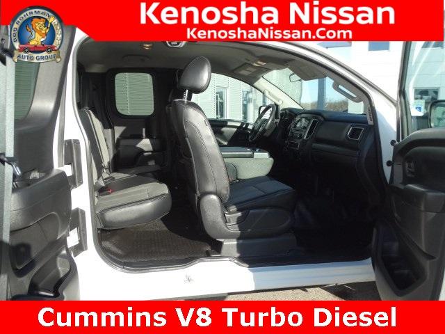 50356-3461-nissan-titanxd-2017-55017